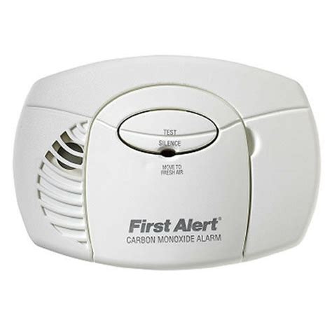 Features a digital reading of current co levels, to detect any leaks. FIRST ALERT PLUG IN CARBON MONOXIDE DETECTOR CO600 NEW | eBay