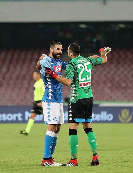 David ospina ramírez is a colombian professional footballer who plays as a goalkeeper for serie a club napoli and the colombia national team. Napoli, esordio Ospina sfortunato: con la Sampdoria per ...