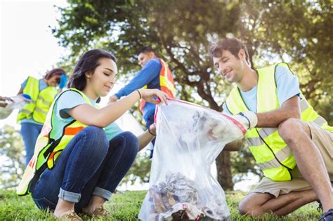 How To Host A Community Clean Up Day Nutrien Health