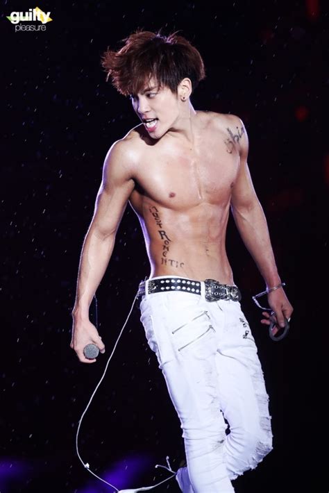 K Pop Male Idols Sexy Bare Abs To Get You Thirsty Kpopmap