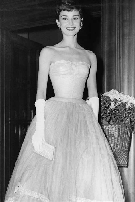 Audrey Hepburn At 1955 Baftas Fash N Chips Audrey Hepburn Dress Dresses Audrey Hepburn Outfit