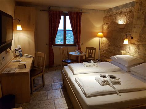 93% weiterempfehlung und 5,3 von 6 alle zimmer sind mit individuellen details und fresken im antiken, römischen stil ausgestattet. "Zimmer" Hotel Colosseo Europa-Park (Rust) • HolidayCheck ...