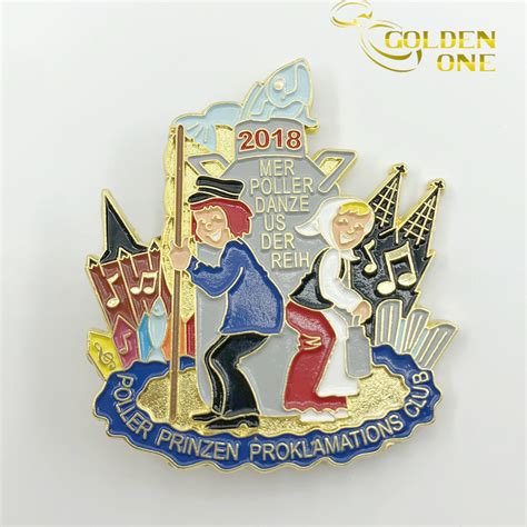 China Manufacturer Custom Plated Logo Metal Pin Badges Zinc Alloy Pathfinder Club Enamel Lapel