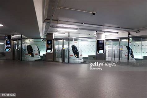 Ultra Global Prt Pods Transport Passengers At Heathrow Airport Photos