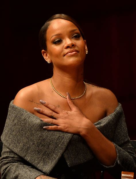 A true pop icon, robyn rihanna fenty is a singer, actress, and businesswoman from saint michael, barbados. RIHANNA Receives Harvard Humanitarian of the Year Award 02 ...