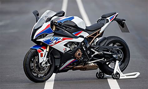 As one of the most finely crafted and technologically sophisticated motorcycles in its segment, the s 1000 rr has a lot to live up to, particularly as its european and japanese competition continues to advance. BMW S 1000 RR: Ganz großes Kino - Autogazette.de