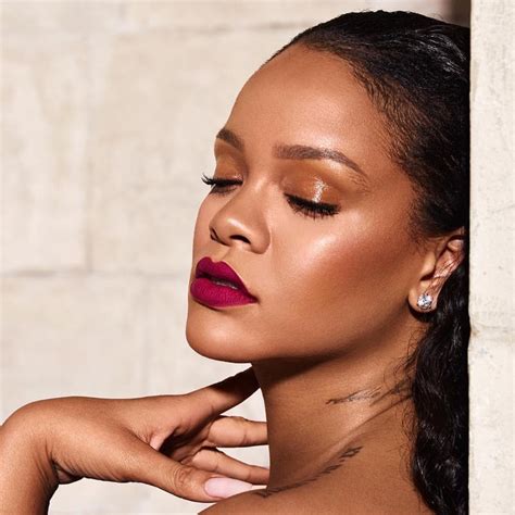 Rihanna Shows Off The Fenty Beauty Mattemoiselle Lipstick Collection
