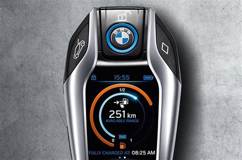 Is This The 2014 Bmw I8s Revolutionary Key Fob Motor Trend Wot