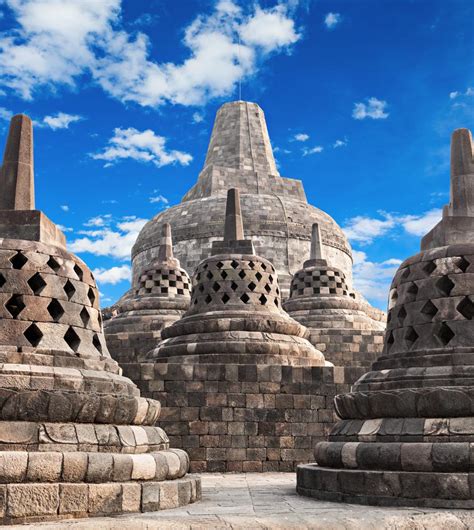 Borobudur Temple of Indonesia - WORLD TRAVEL DESTINATIONS