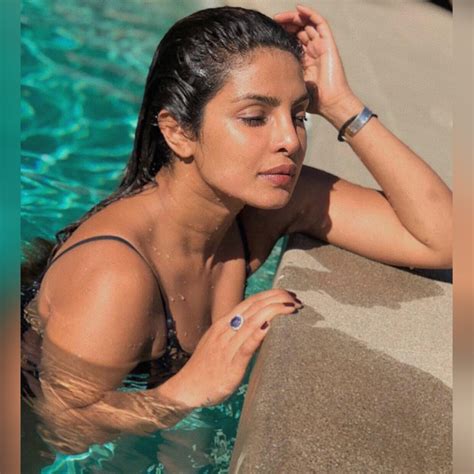 Priyanka Chopras Pool Pictures From Los Angeles Is The Perfect Start To Your Weekend Priyanka