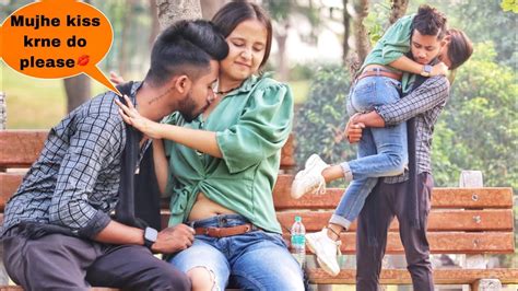 Prank On Girlfriend Kinjal Cute Reactions Anubhav Raj Youtube