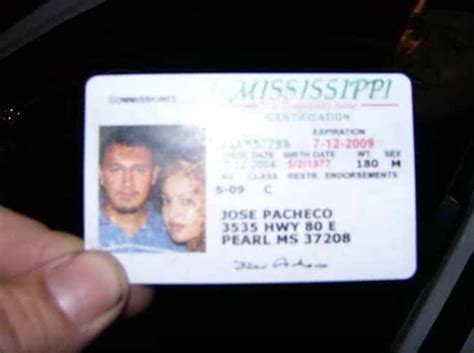 The 28 Funniest Drivers License Photos That Are 100 Real