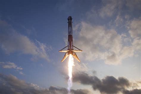 Spacex Rocket Could Be 100 Percent Reusable By 2018 Elon Musk Says Space