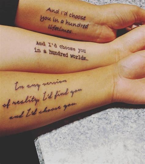 Geschwister tattoo schoene emotionale ideen bilder. Wunderschöne Geschwister-Tattoos, die wirklich unter die ...