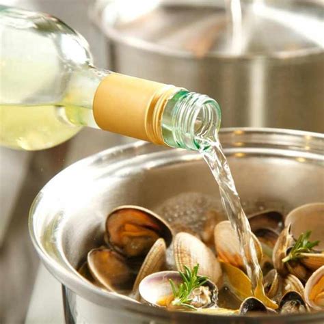 Dry White Wine For Cooking How To Pair It With Dishes