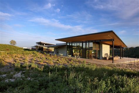 10 West Coast Wineries With Architecture As Noteworthy As The Wines