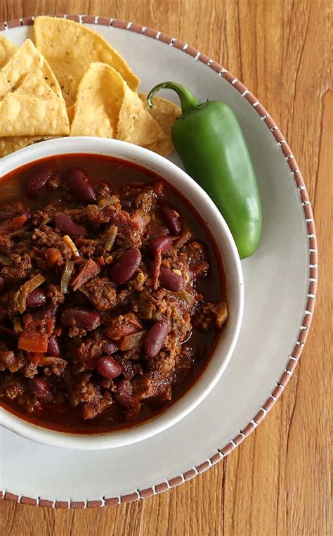 Cook over medium heat until browned. Chili with Beans - Hilah Cooking