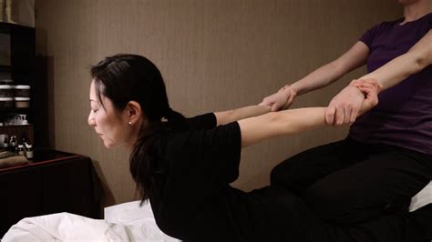 Thai Yoga Massage By Chi Yu Wellness Centre Youtube