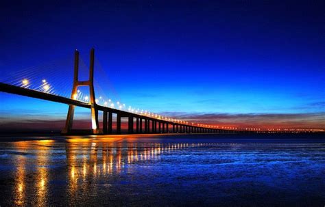 Buchen sie ihre traumkreuzfahrt die besten reedereien günstige angebote die schönsten reiseziele über 20 jahre erfahrung Vasco da Gama bridge | Edificios, Arquitectura