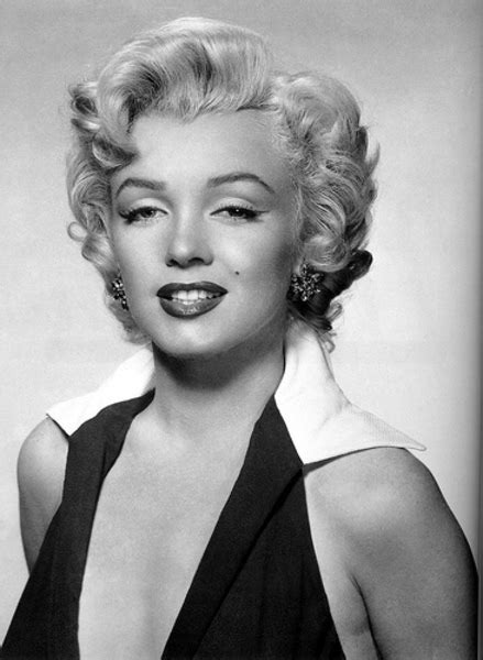 Norma jeane mortenson, в крещении но́рма джин бе́йкер, англ. Critics At Large : Marilyn Monroe: More Than Just a Pretty Face