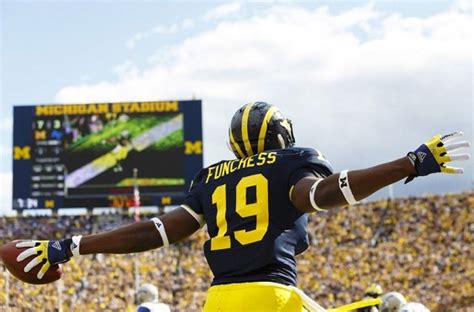 Devin akeem funchess (born may 21, 1994) is an american football wide receiver for the green bay packers of the national football league (nfl). 2013 Roster Breakdown: Tight Ends - Maize n Brew