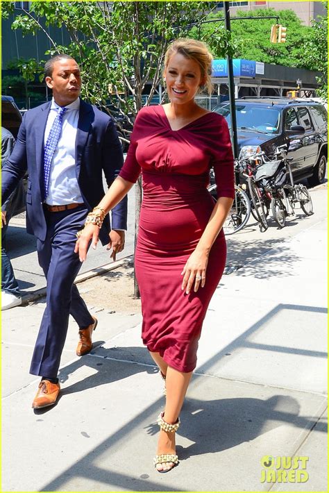 Blake Lively Defends Her Use Of Oakland Booty Comment Photo 3688231 Blake Lively Pregnant