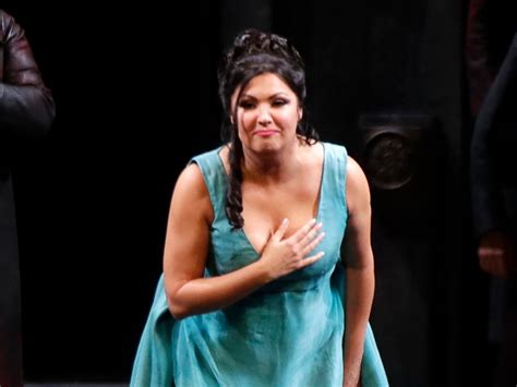 Star Soprano Anna Netrebko Sues Met Opera Over Russia Ukraine Ties Cut New York City Ny Patch