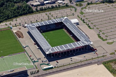 And don't skip trying to find the good part. Fussballstadion Ingolstadt Audi Sportpark - Baldachin