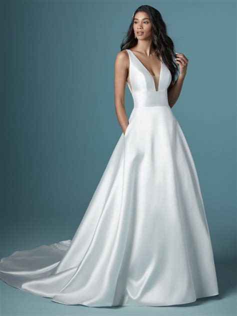 Sleeveless V Neckline Simple A Line Wedding Dress Kleinfeld Bridal