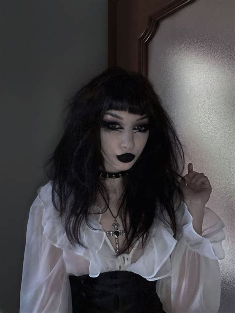 e girl makeup edgy makeup cute makeup aesthetic grunge outfit goth aesthetic aesthetic