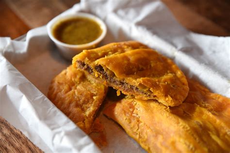 / ˈ p l ɑː n t ɪ n /) or green bananas, although not all of them are true plantains. The Jamaican Beef Patty Extends Its Reach - The New York Times