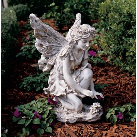 Fairy Statues Kneeling Garden Fairy Gardeners Supply Gartenengel