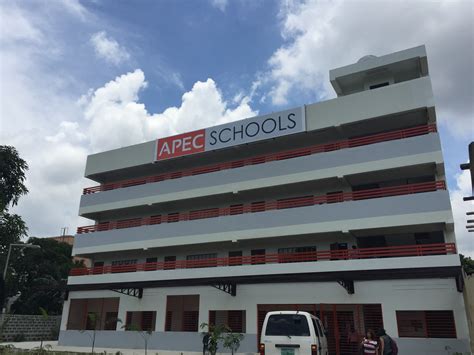 How APEC Schools changed the life of an older learner - Good News Pilipinas