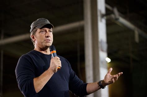 woman tells mike rowe his hard work ethic belittles education he hits back with nothing but