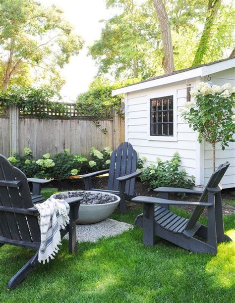 Or, if you're a little handy, and a little dreamy, build this backyard hammock. 10+ Backyard Oasis Ideas to Freshen Up Your Backyard Ambiance | DecorTrendy