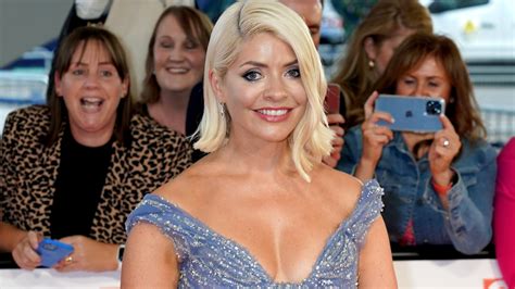 Holly Willoughby Due Back On This Morning With Josie Gibson As Co Host Itv News