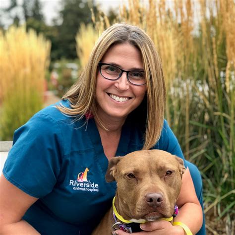 Stephanie Wahlund Lvt Head Technician Riverside Animal Hospital