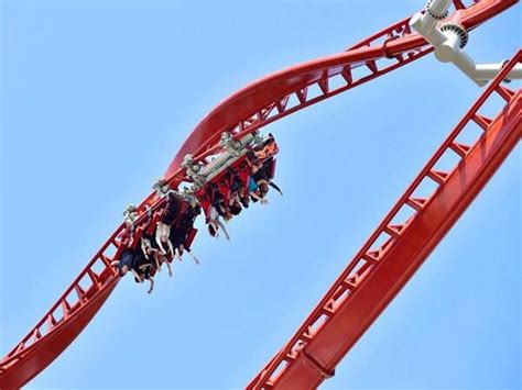 De achtbaan heeft een hoogte van 45 meter en een lengte van 263 meter, er wordt een topsnelheid van 100 km/u bereikt. 8 of the Scariest Roller Coaster Rides in the World ...