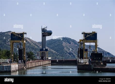 Dam Gates Hi Res Stock Photography And Images Alamy