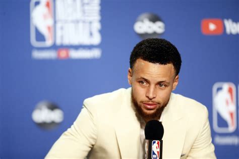 Those Alleged Steph Curry Leaked Nude Photos Are Not Him According To