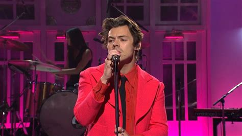 Harry Styles Snl Performances Featured His Watermelon Sugar Debut