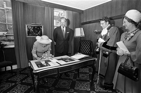 in pictures a look back at the queen s silver jubilee visit to teesside in 1977 teesside live