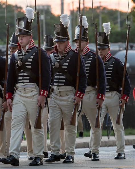 The History Of The Us Armys Uniforms Since 1776 In Images And