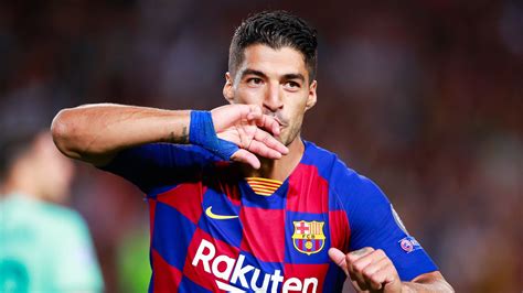 Champions League Round Up Luis Suarez Double Gives Barcelona Win Over