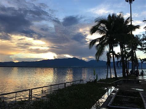 Phayao Lake Northern Thailand Photograph By William Alexander Pixels