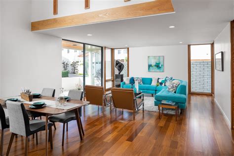 20 Splendid Mid Century Modern Living Room Designs You