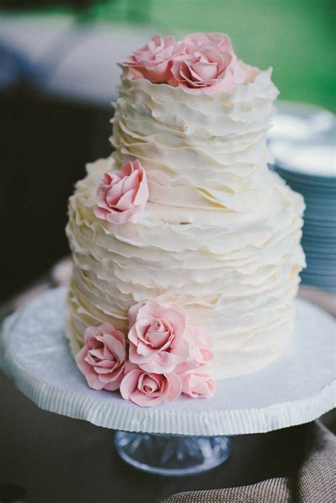 Our Favorite Vintage Wedding Cakes You Re Going To Love The Vintage