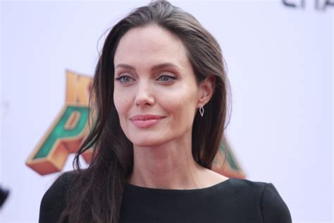 Angelina Jolie Returns To The Front Of The Camera With A Maleficent