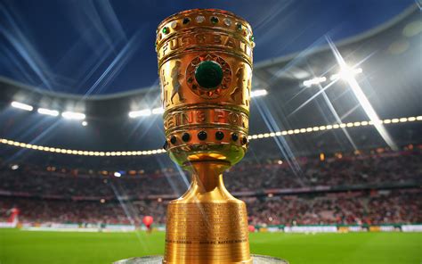 Download wallpapers 4k, German football cup, trophy, gold cup