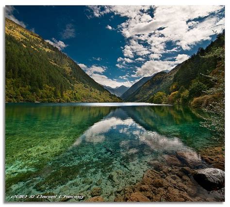 Jiuzhaigou The Rhinoceros Lake Beautiful Landscapes Beautiful